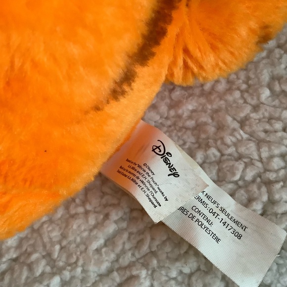 Disney Tigger Plush Stuffed Animal With Easter Egg - Picture 5 of 7